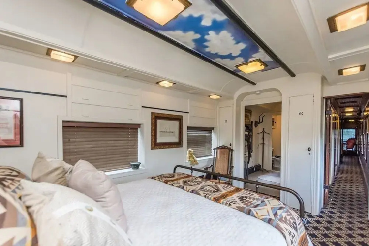 1894 Private Pullman Palace Ca 1 Bedroom Apts by Redawning