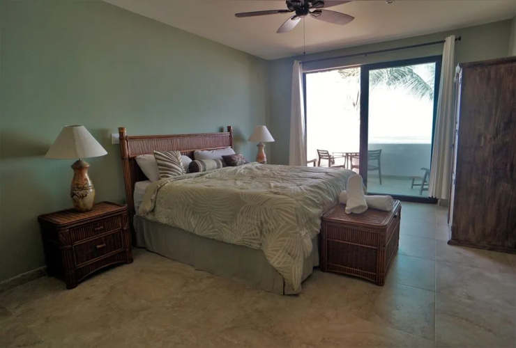 The Cerritos Beach Inn