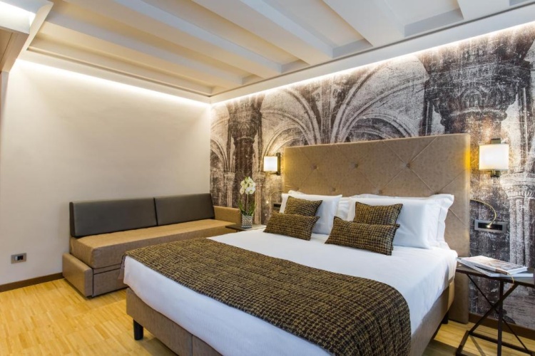 Deluxe Quadruple room