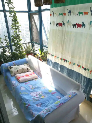 Golden guesthouse