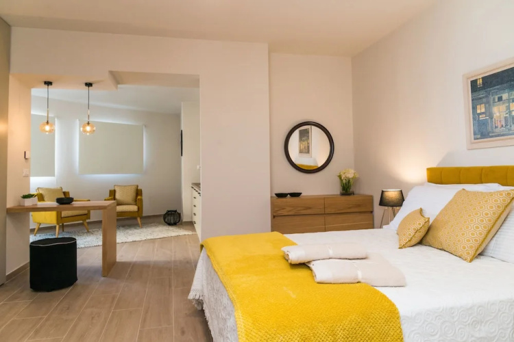 Anassa's Residence
