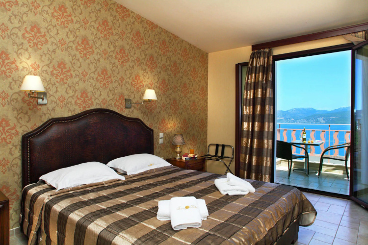 Tesoro Hotel
