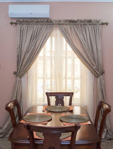 3 Bedrooms Apartment
