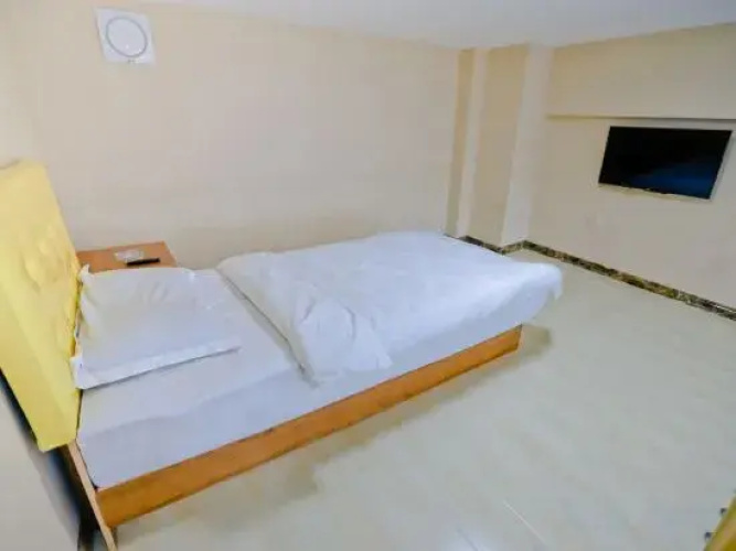 Jiangjing Apartment