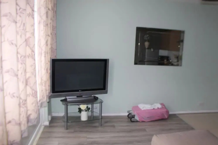 ADVO Lovely 2 rooms accommodation Leeds
