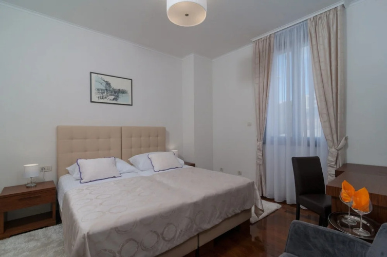 Luxury Rooms near Beach 1