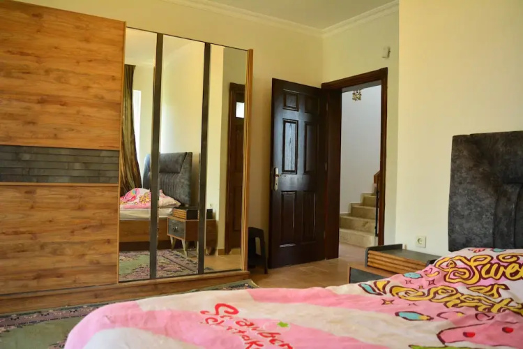 Kemer Monnaroza Villa