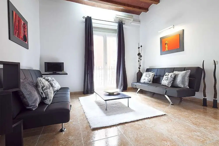 Bhm1-050 Chic And Spacious Apartment