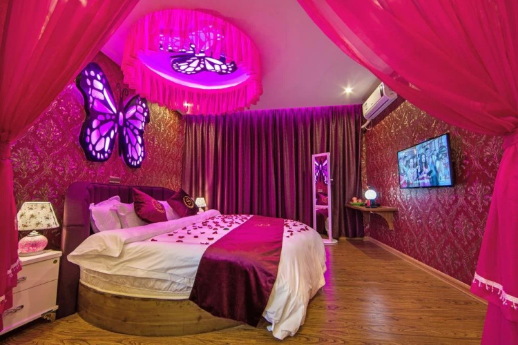 Dream In Jiangnan Hotel