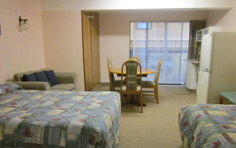 Ace Motor Lodge
