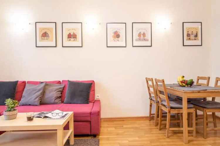 Sofia Day and Night Apartment