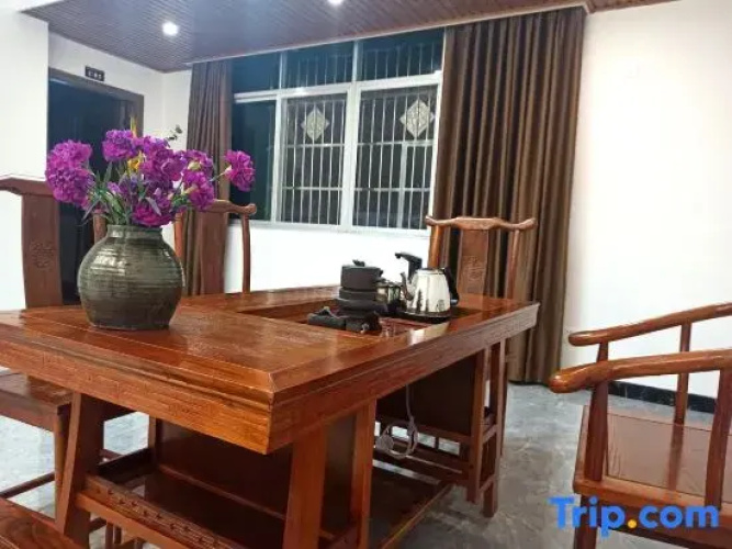 Sanshanshe Homestay