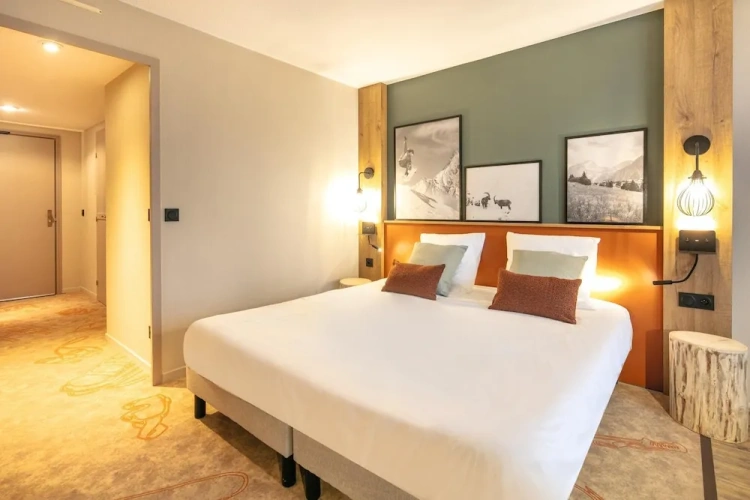 Standard Quadruple room with mountain view