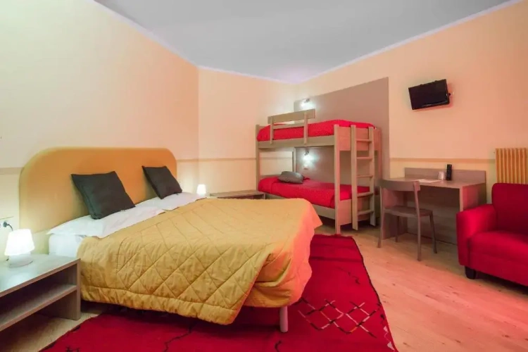 Standard Quadruple room