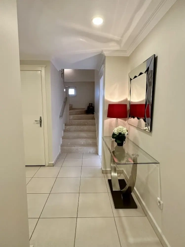 3 Bedrooms Apartment with balcony