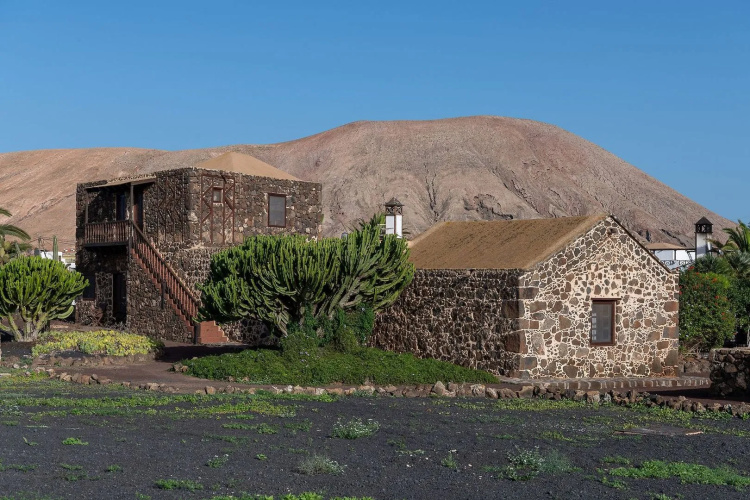 Hotel Rural Restaurante Mahoh