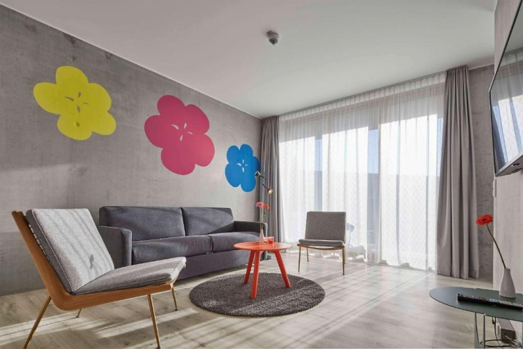 Suite with balcony