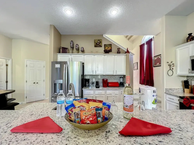 Scuttle Vacation Pool Home W Spa