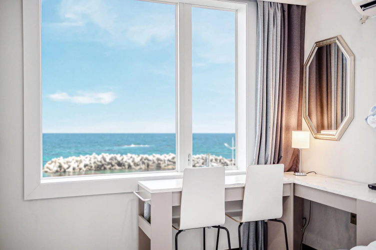 M9 Spa and Ocean View Pension