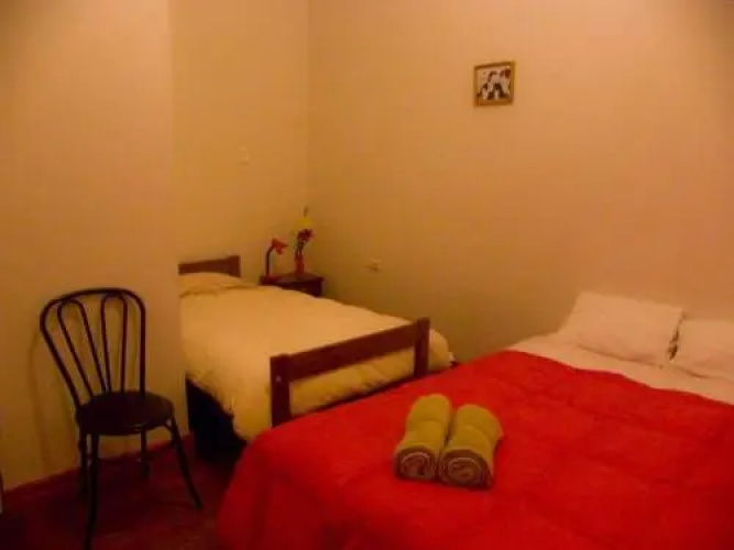 Hostal Retro House