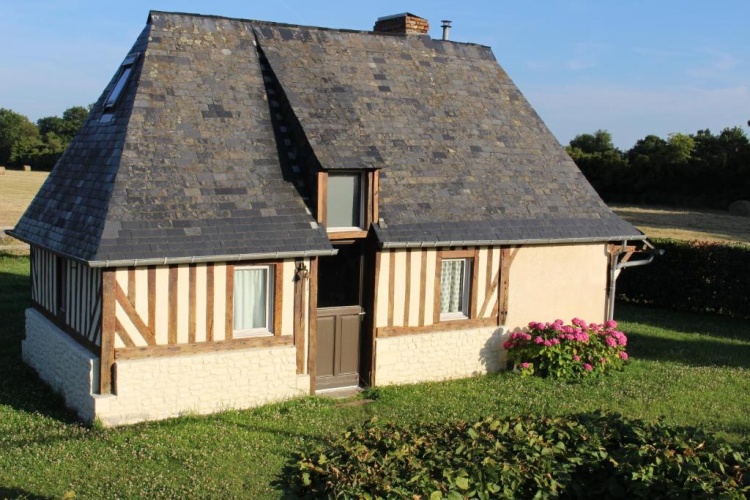 2 Bedrooms Cottage