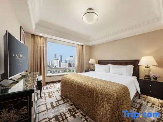Deluxe Double Family Suite