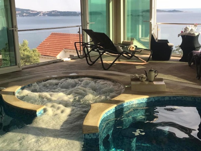 5 Bedrooms Deluxe Villa with sea view