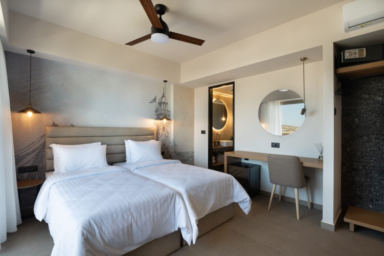 Deluxe Double room with balcony