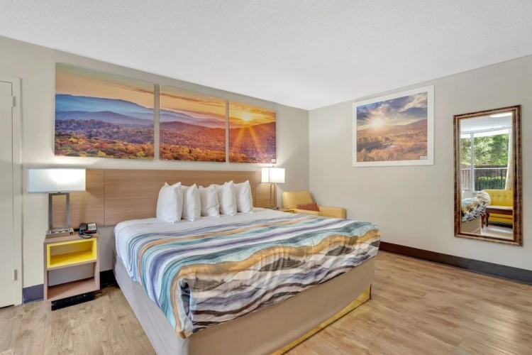 Comfort room