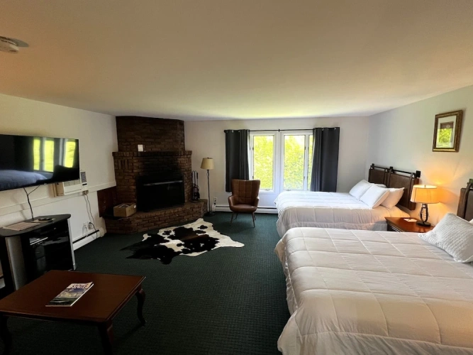 Deluxe Quadruple room
