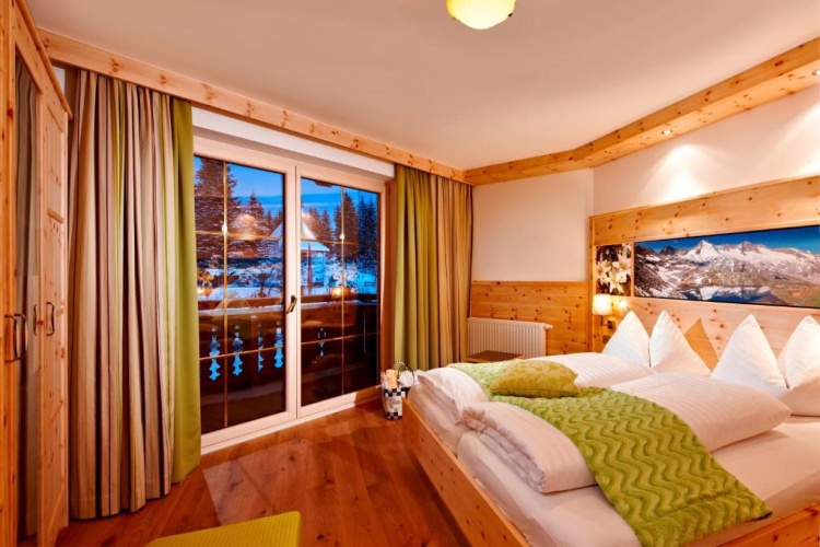 Comfort Double room with balcony and with mountain view