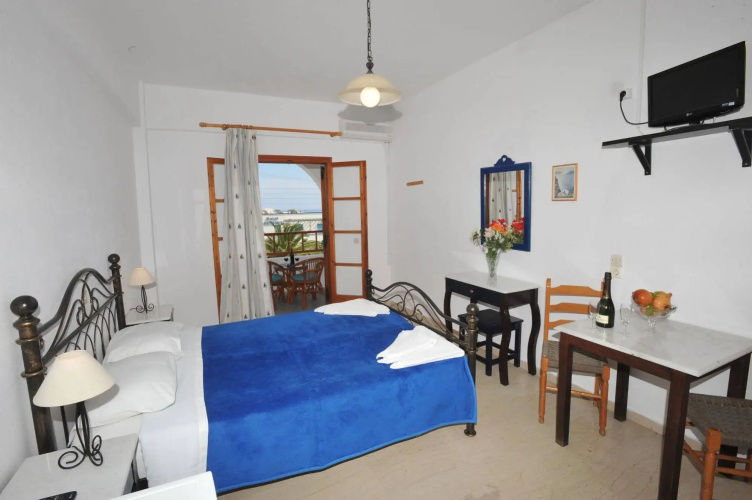 Sunflower Santorini Hotel
