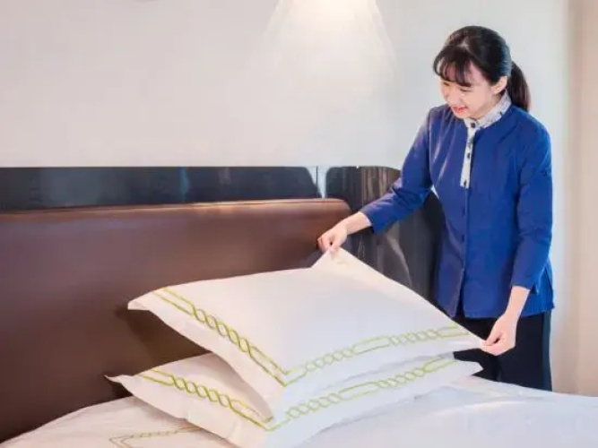 Relex Hotel