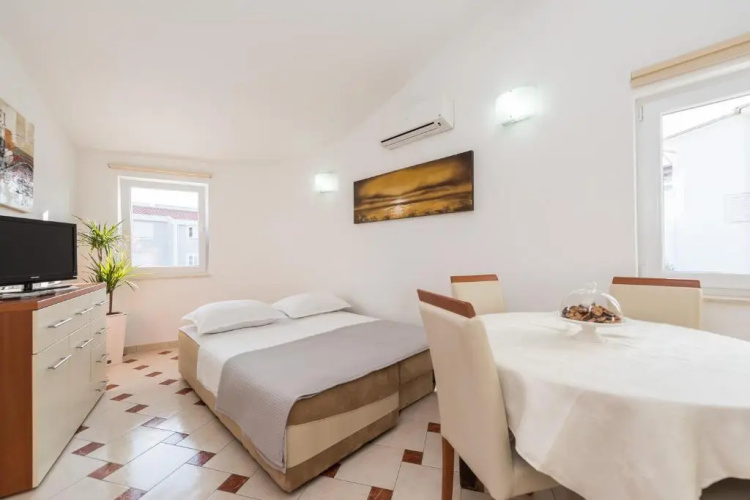 Apartments Julijana