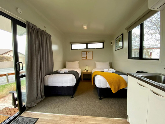 Stunted Totara, Unit 1