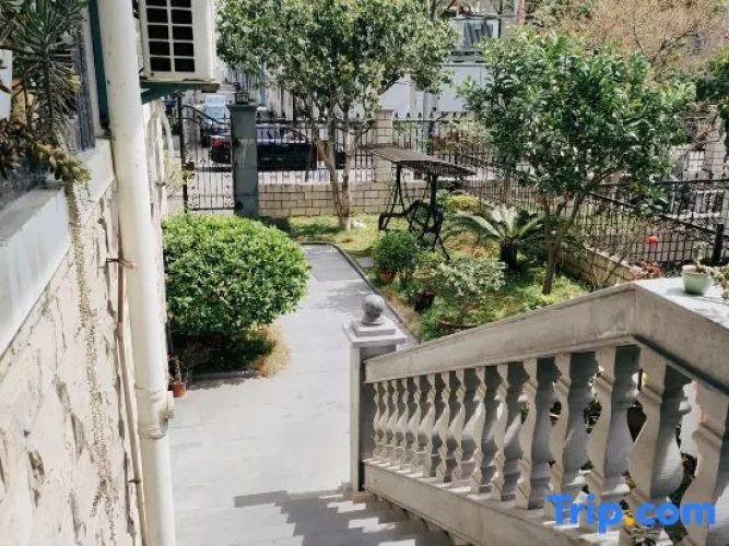Ningbo Yingjuan lodging