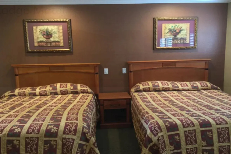 Bevonshire Lodge Motel