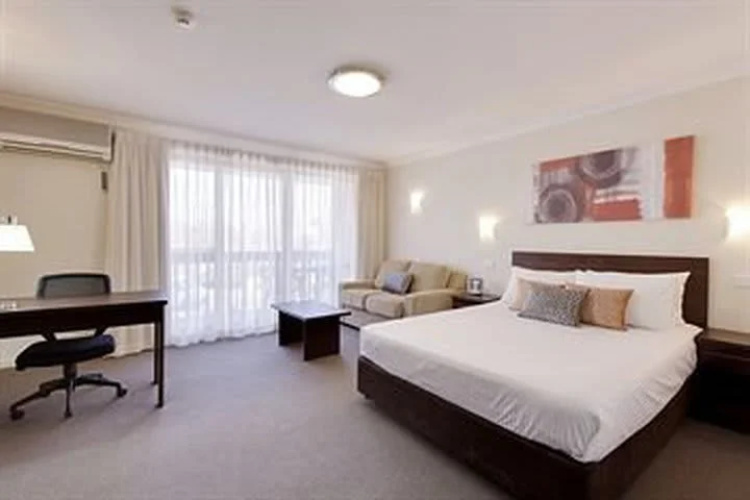 BEST WESTERN Tall Trees Canberra