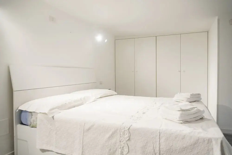 Contemporary 2 Bedroom Flat near University