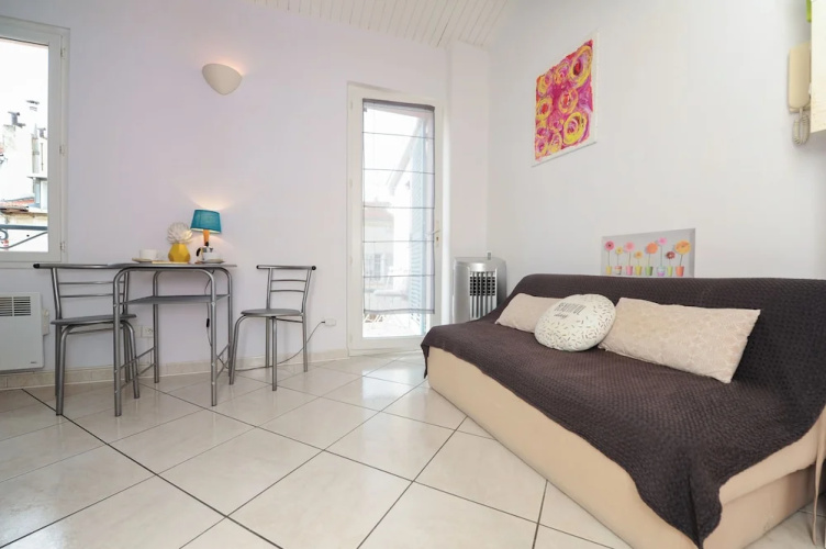 Carré D'or - Five Stars Holiday House