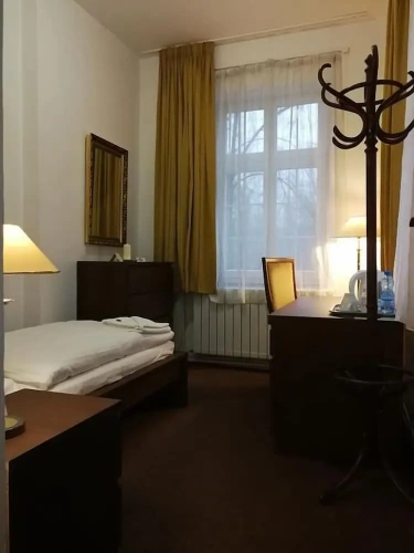 1 Bedroom Standard room with park view