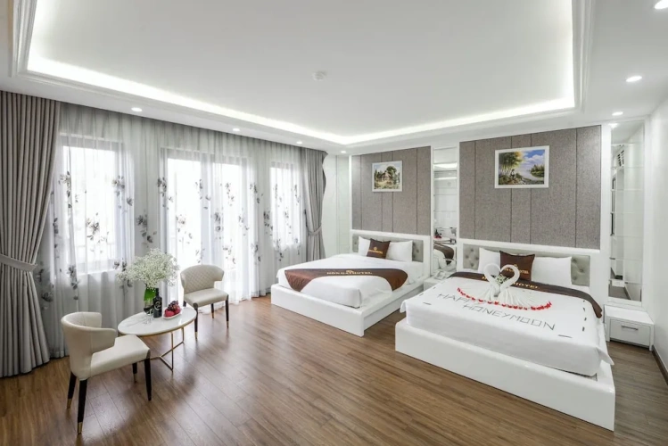 Standard Quadruple room with bay view