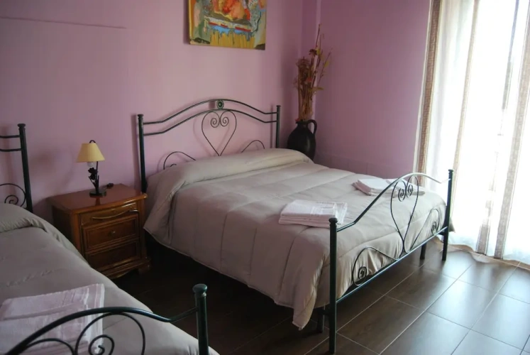 Standard Triple room with balcony