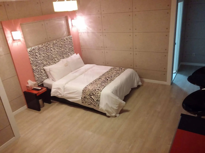 Chocolate Hotel