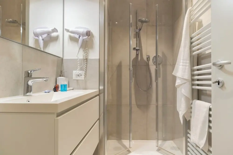 2 Bedrooms Deluxe Apartment