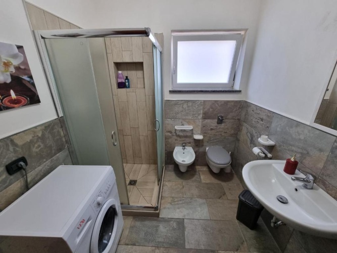 2 Bedrooms Cottage