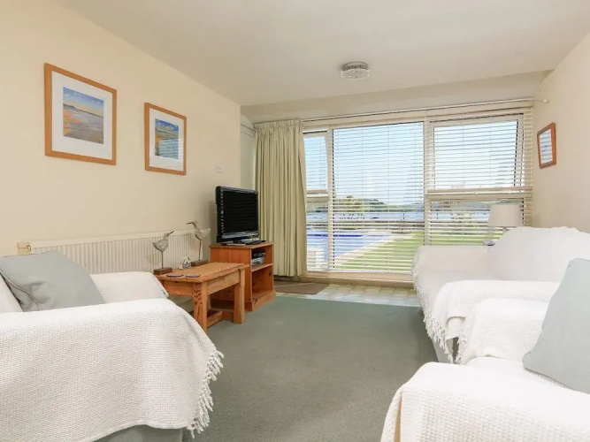 3 The Salcombe