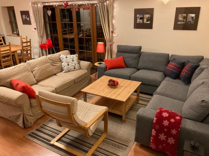 2 Bedrooms Apartment