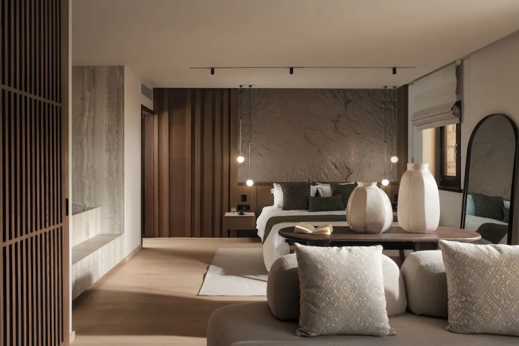 Ceci Suites