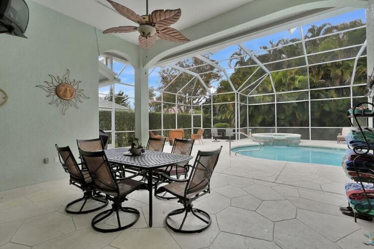 Timberline Drive Home Over view